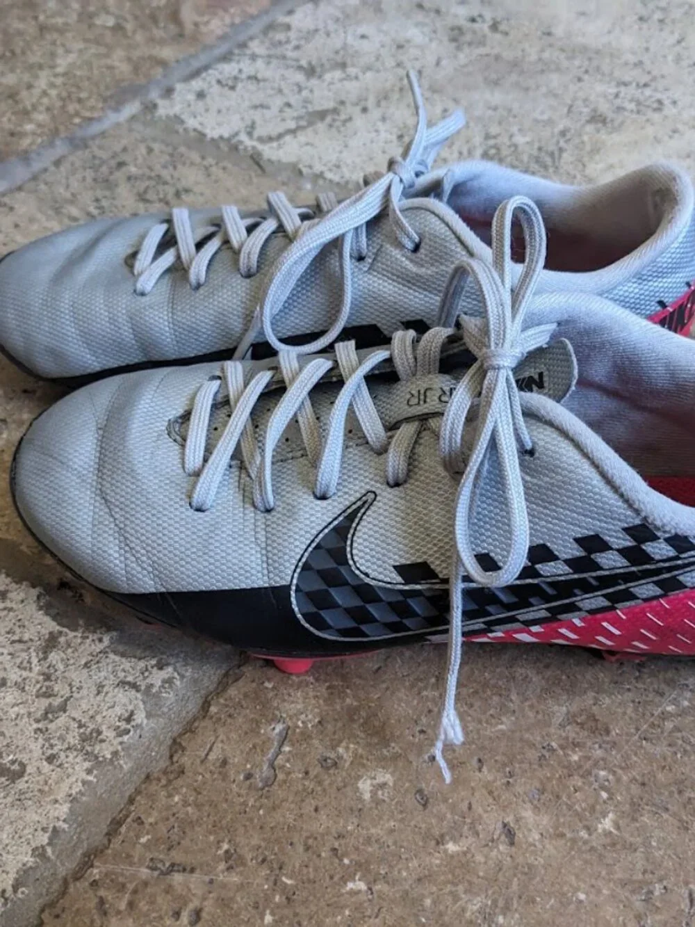 GENUINE NIKE VAPOR NEYMAR JR. SOCCER CLEATS YOUTH 13.5